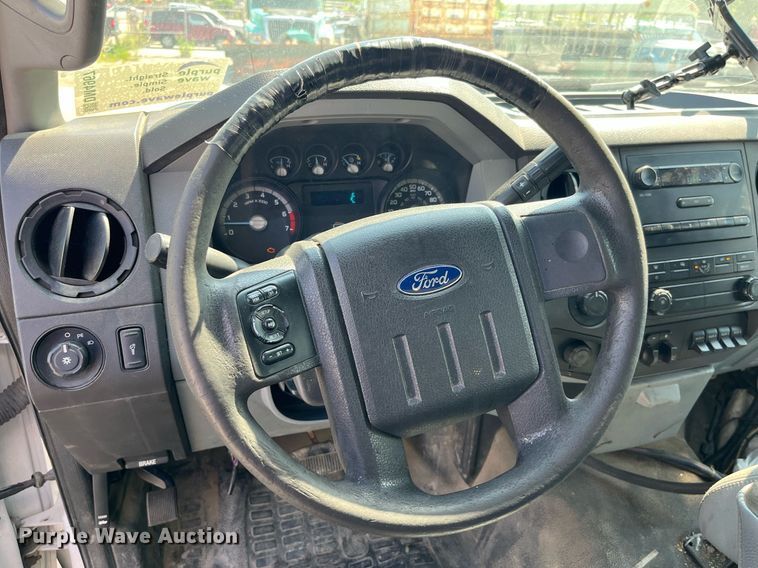 image for item DM4967 2011 Ford F350 Super Duty XL  dump bed pickup truck