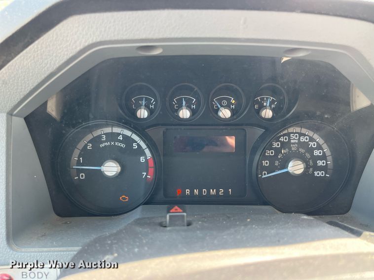 image for item DM4967 2011 Ford F350 Super Duty XL  dump bed pickup truck