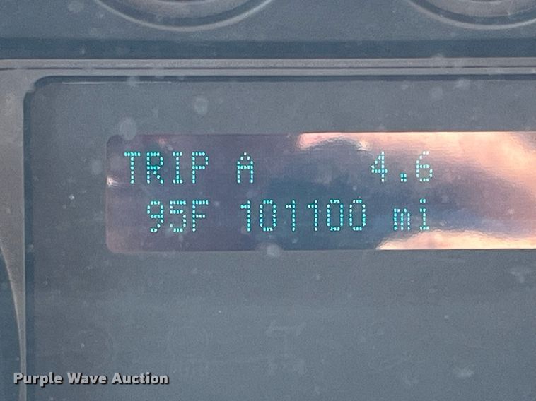 image for item DM4967 2011 Ford F350 Super Duty XL  dump bed pickup truck