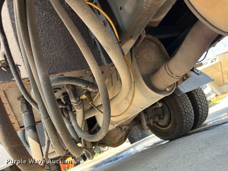 image for item DM4967 2011 Ford F350 Super Duty XL  dump bed pickup truck