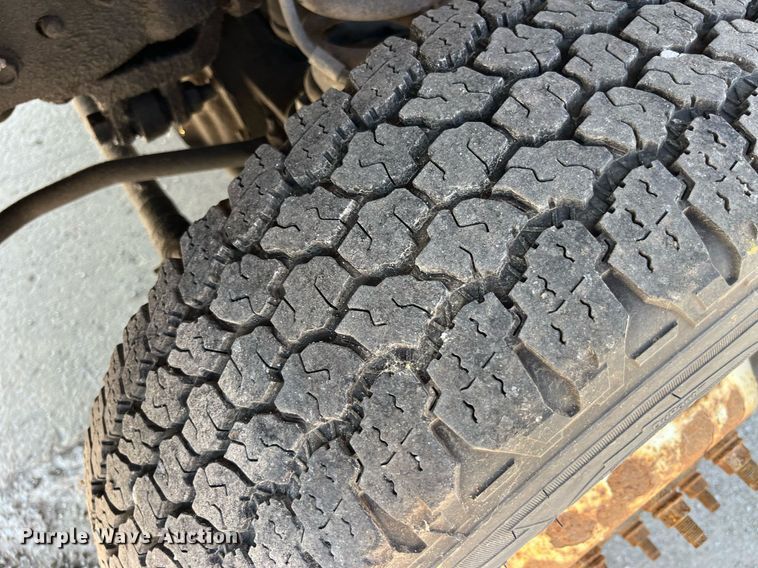 image for item DM4967 2011 Ford F350 Super Duty XL  dump bed pickup truck