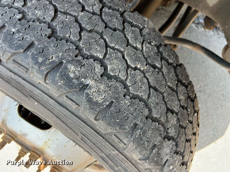 image for item DM4967 2011 Ford F350 Super Duty XL  dump bed pickup truck