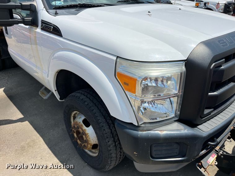 image for item DM4968 2011 Ford F350 Super Duty XL  dump bed pickup truck