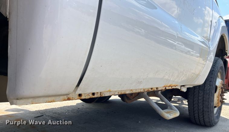 image for item DM4968 2011 Ford F350 Super Duty XL  dump bed pickup truck