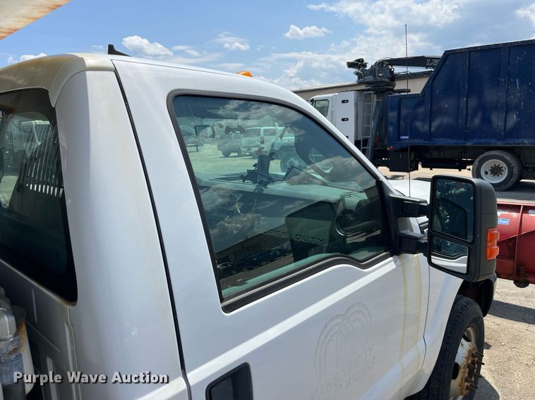 image for item DM4968 2011 Ford F350 Super Duty XL  dump bed pickup truck