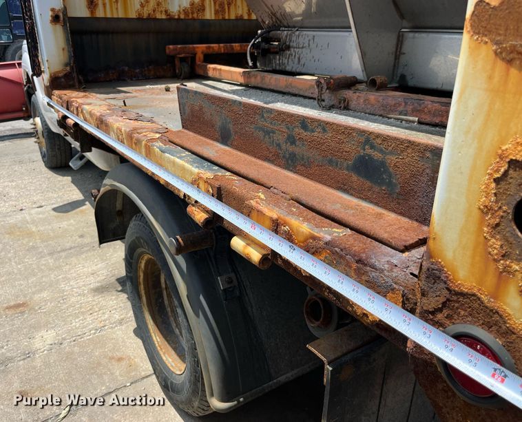 image for item DM4968 2011 Ford F350 Super Duty XL  dump bed pickup truck