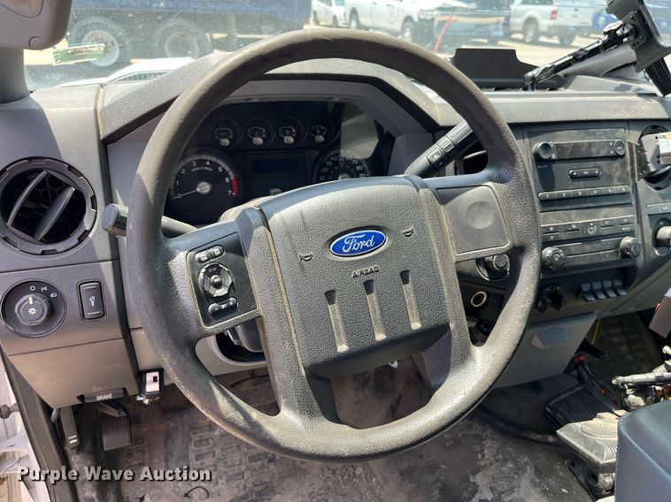 image for item DM4968 2011 Ford F350 Super Duty XL  dump bed pickup truck