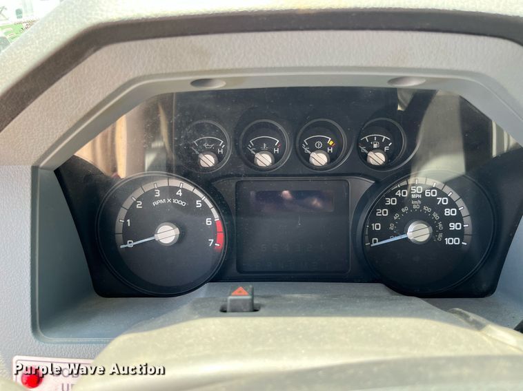 image for item DM4968 2011 Ford F350 Super Duty XL  dump bed pickup truck