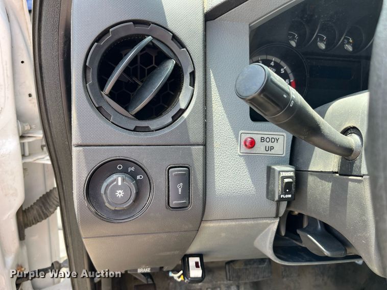 image for item DM4968 2011 Ford F350 Super Duty XL  dump bed pickup truck