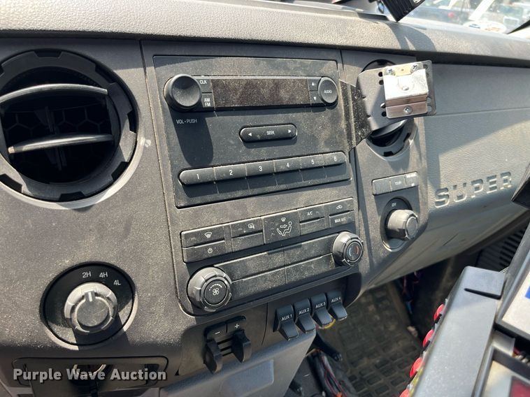 image for item DM4968 2011 Ford F350 Super Duty XL  dump bed pickup truck