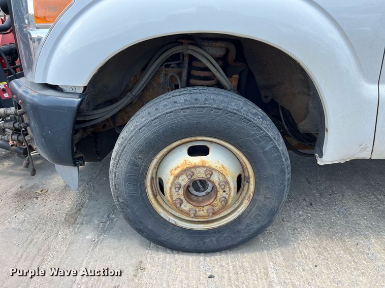 image for item DM4968 2011 Ford F350 Super Duty XL  dump bed pickup truck