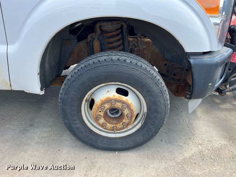 image for item DM4968 2011 Ford F350 Super Duty XL  dump bed pickup truck