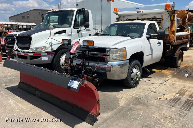 image for item DM4969 2009 Chevrolet Silverado 3500HD  dump bed pickup truck