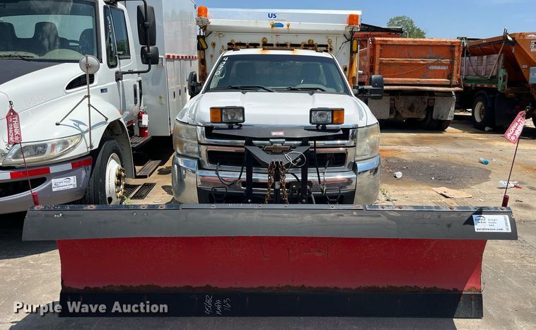 image for item DM4969 2009 Chevrolet Silverado 3500HD  dump bed pickup truck