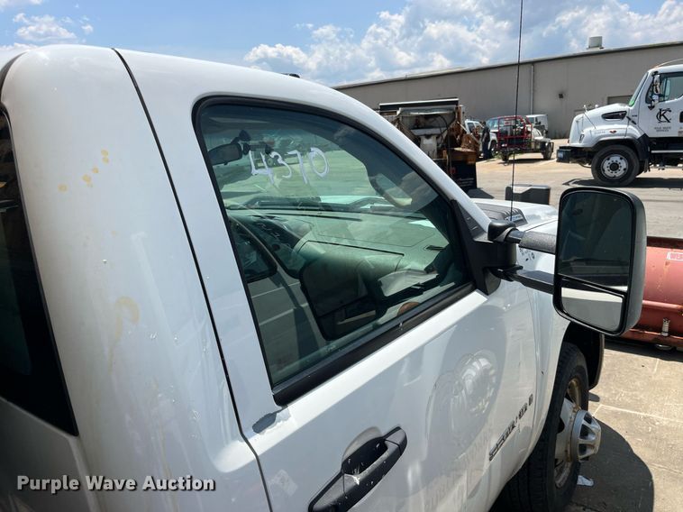 image for item DM4969 2009 Chevrolet Silverado 3500HD  dump bed pickup truck