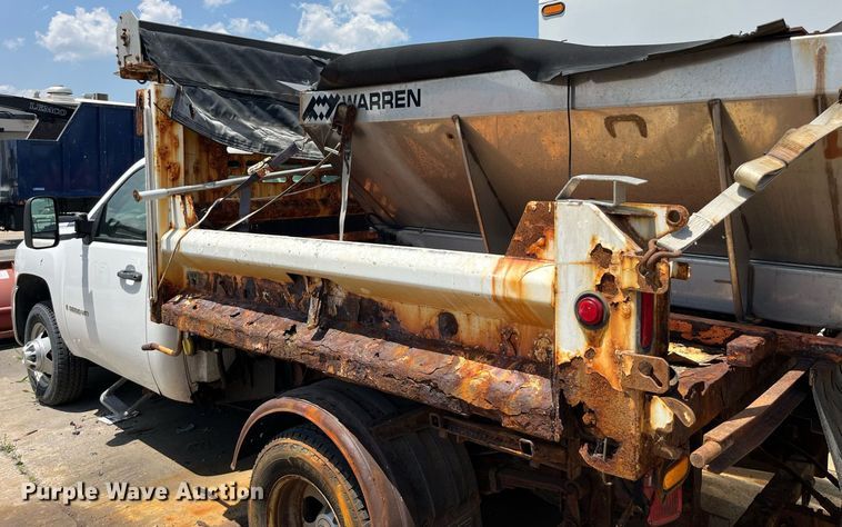 image for item DM4969 2009 Chevrolet Silverado 3500HD  dump bed pickup truck