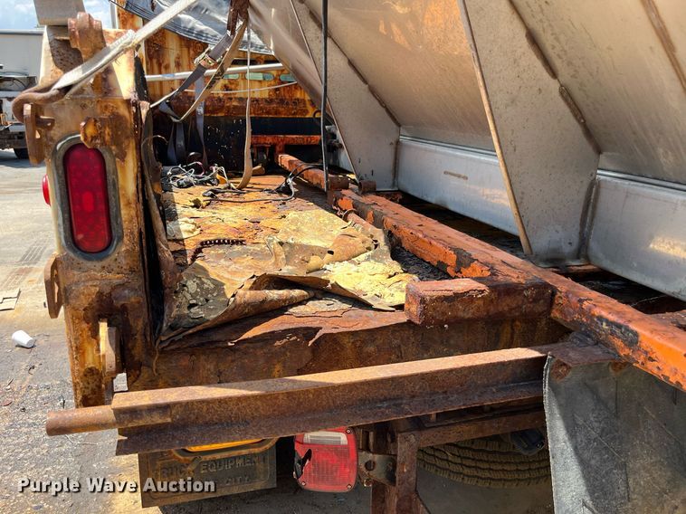 image for item DM4969 2009 Chevrolet Silverado 3500HD  dump bed pickup truck