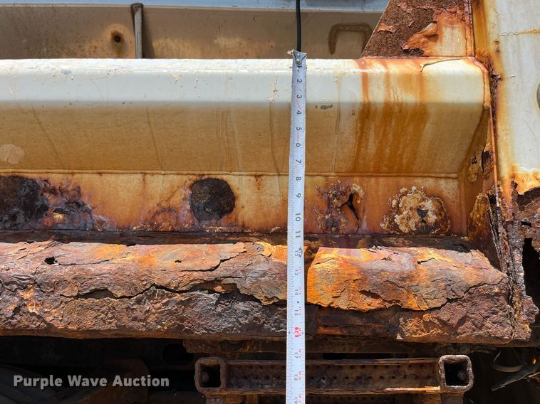 image for item DM4969 2009 Chevrolet Silverado 3500HD  dump bed pickup truck