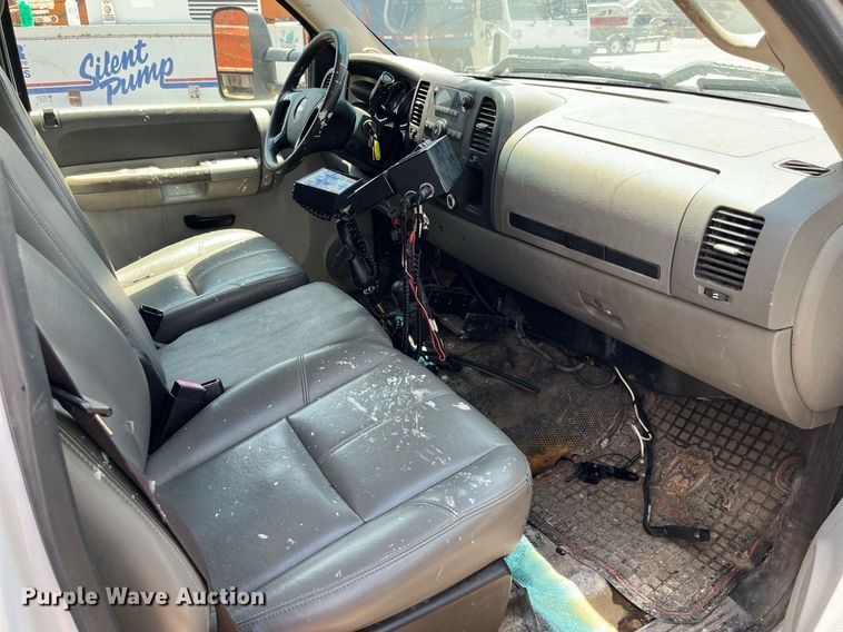 image for item DM4969 2009 Chevrolet Silverado 3500HD  dump bed pickup truck