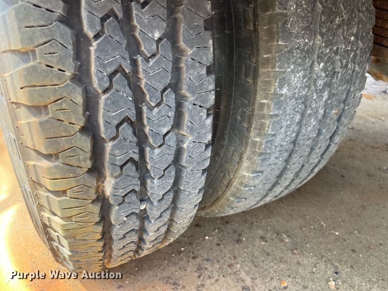 image for item DM4969 2009 Chevrolet Silverado 3500HD  dump bed pickup truck