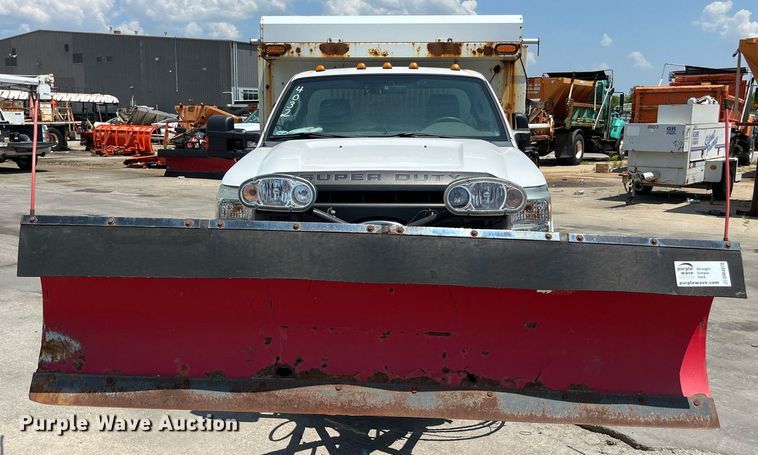 image for item DM4970 2011 Ford F350 Super Duty XL  dump bed pickup truck