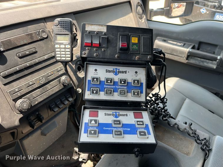 image for item DM4970 2011 Ford F350 Super Duty XL  dump bed pickup truck