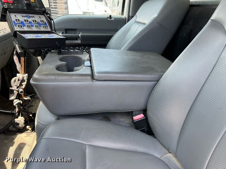 image for item DM4970 2011 Ford F350 Super Duty XL  dump bed pickup truck