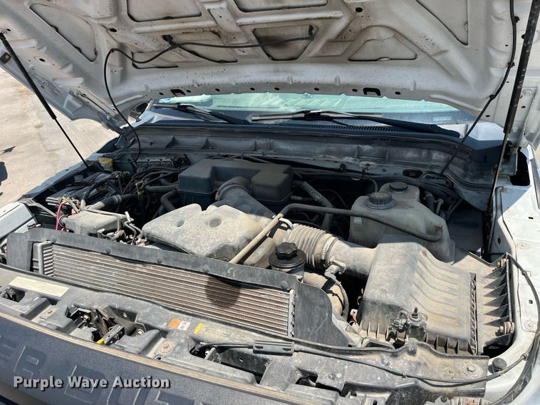 image for item DM4970 2011 Ford F350 Super Duty XL  dump bed pickup truck