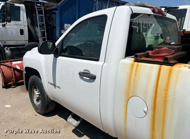 image for item DM4971 2009 Chevrolet Silverado 3500HD  pickup truck