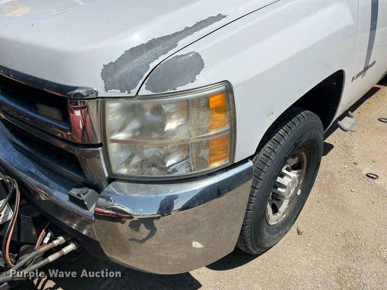 image for item DM4971 2009 Chevrolet Silverado 3500HD  pickup truck