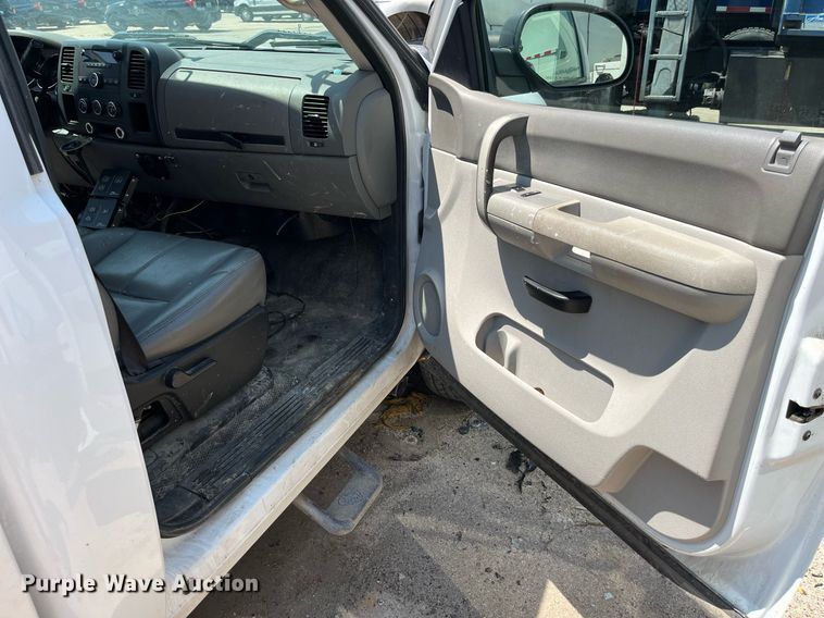 image for item DM4971 2009 Chevrolet Silverado 3500HD  pickup truck