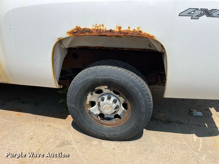 image for item DM4971 2009 Chevrolet Silverado 3500HD  pickup truck