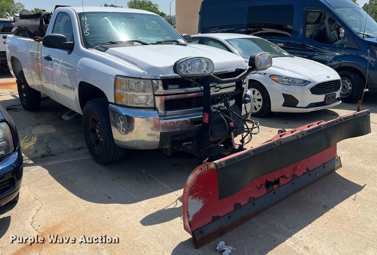 image for item DM4972 2009 Chevrolet Silverado 3500HD  pickup truck