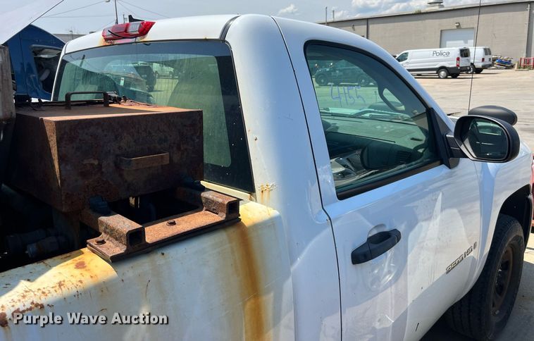 image for item DM4972 2009 Chevrolet Silverado 3500HD  pickup truck