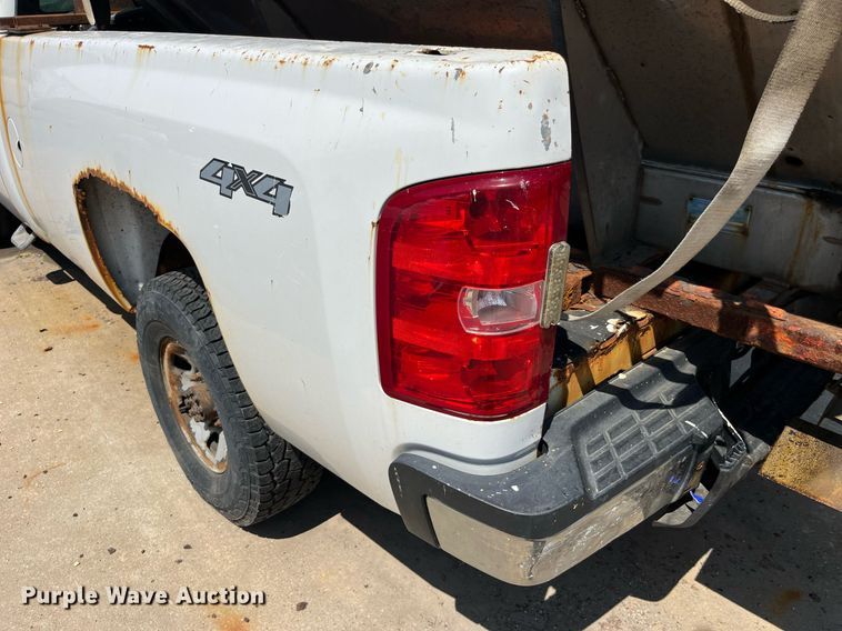 image for item DM4972 2009 Chevrolet Silverado 3500HD  pickup truck
