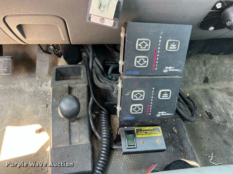 image for item DM4972 2009 Chevrolet Silverado 3500HD  pickup truck