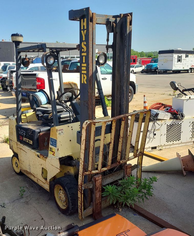 image for item DM4975 Hyster S50XL  forklift