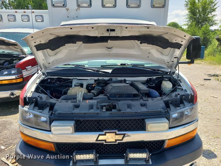 image for item DM4977 2016 Chevrolet Express G4500  ambulance