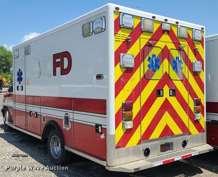 image for item DM4977 2016 Chevrolet Express G4500  ambulance