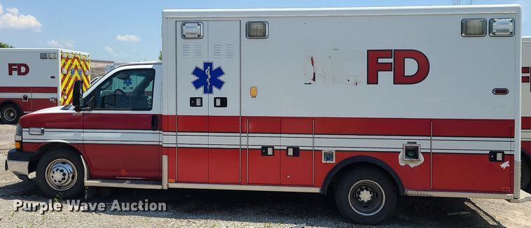 image for item DM4977 2016 Chevrolet Express G4500  ambulance