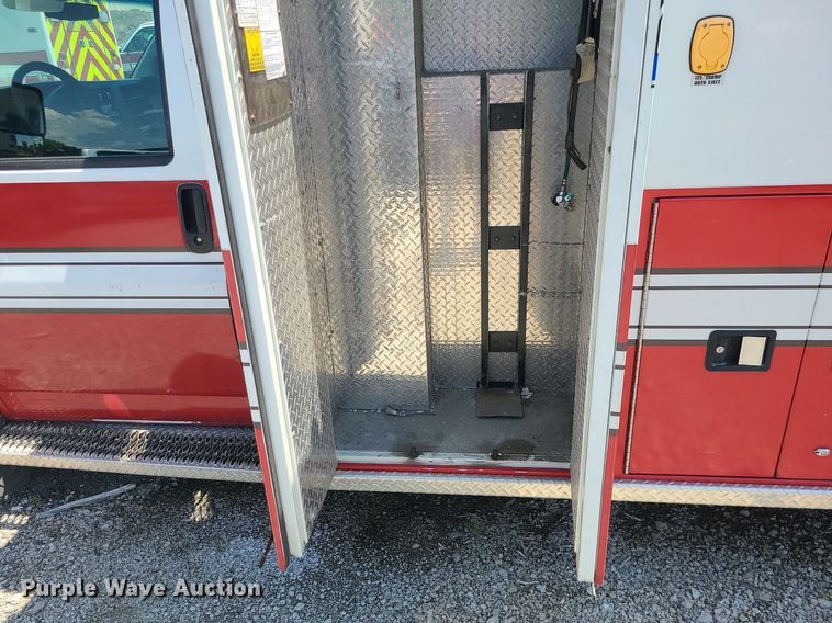 image for item DM4977 2016 Chevrolet Express G4500  ambulance