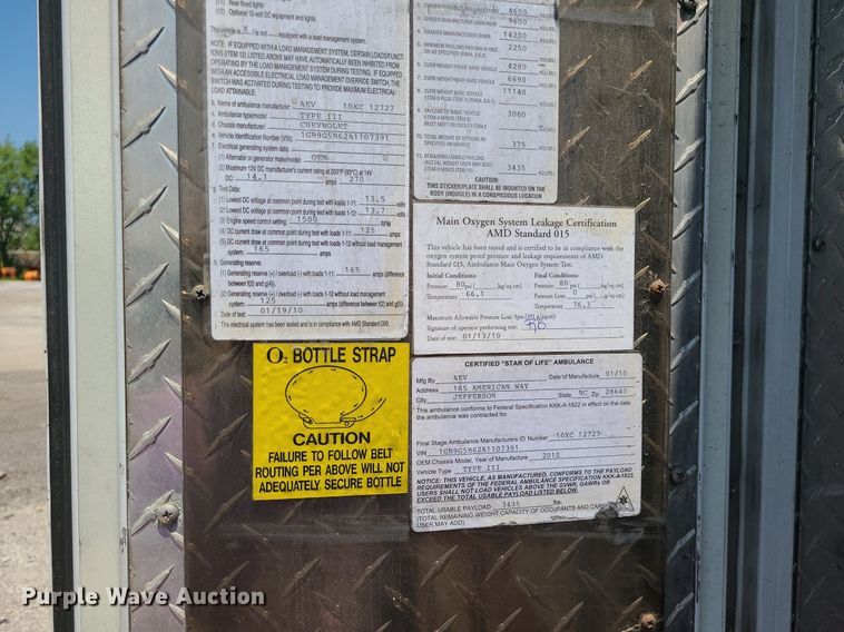 image for item DM4977 2016 Chevrolet Express G4500  ambulance