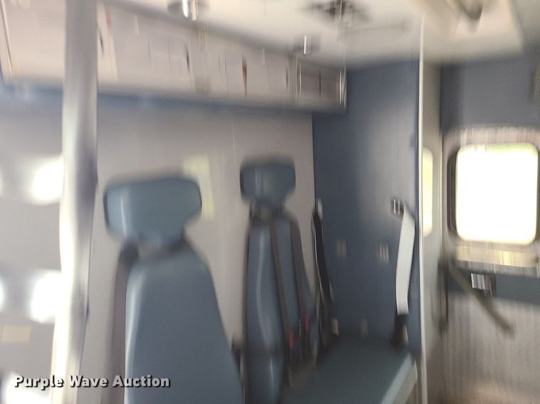 image for item DM4977 2016 Chevrolet Express G4500  ambulance