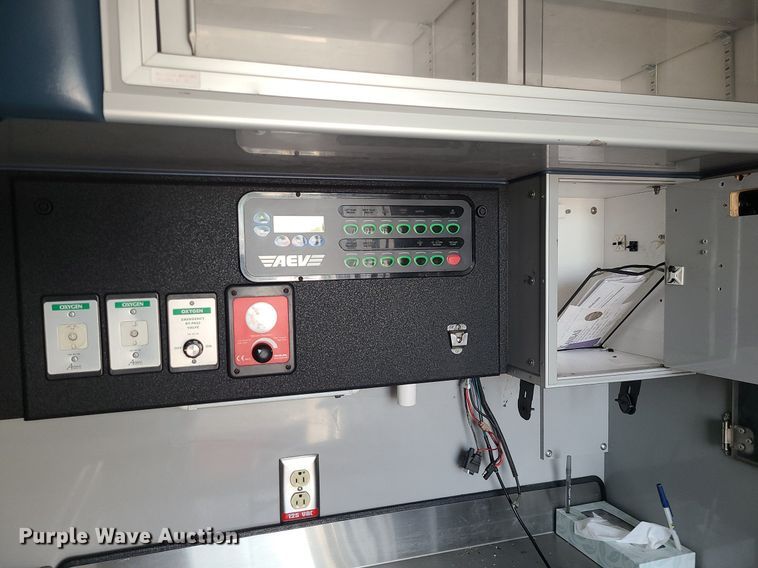 image for item DM4977 2016 Chevrolet Express G4500  ambulance