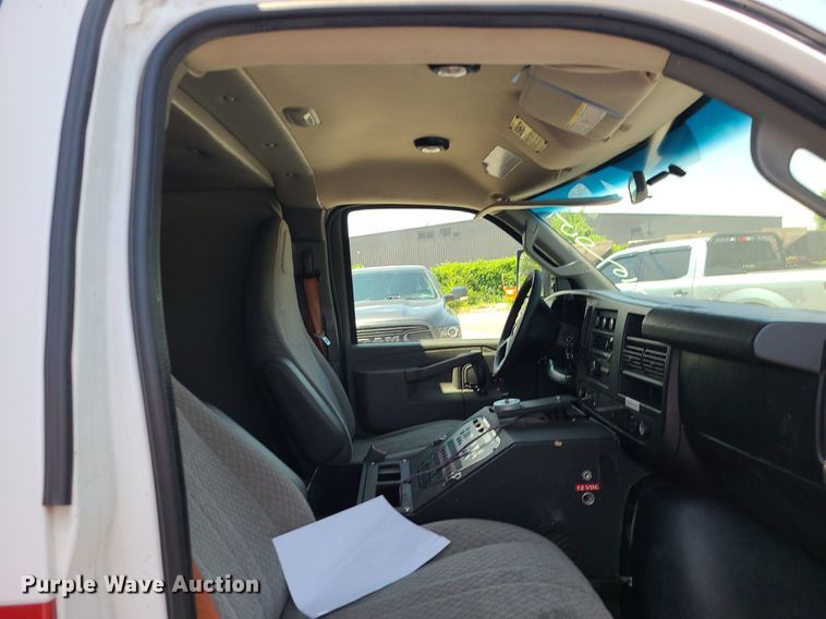 image for item DM4977 2016 Chevrolet Express G4500  ambulance