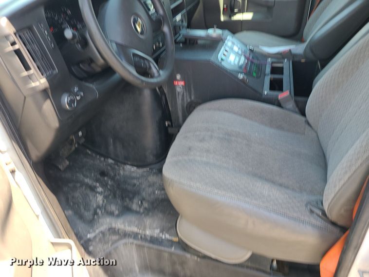 image for item DM4977 2016 Chevrolet Express G4500  ambulance