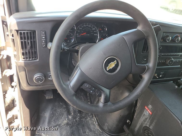 image for item DM4977 2016 Chevrolet Express G4500  ambulance