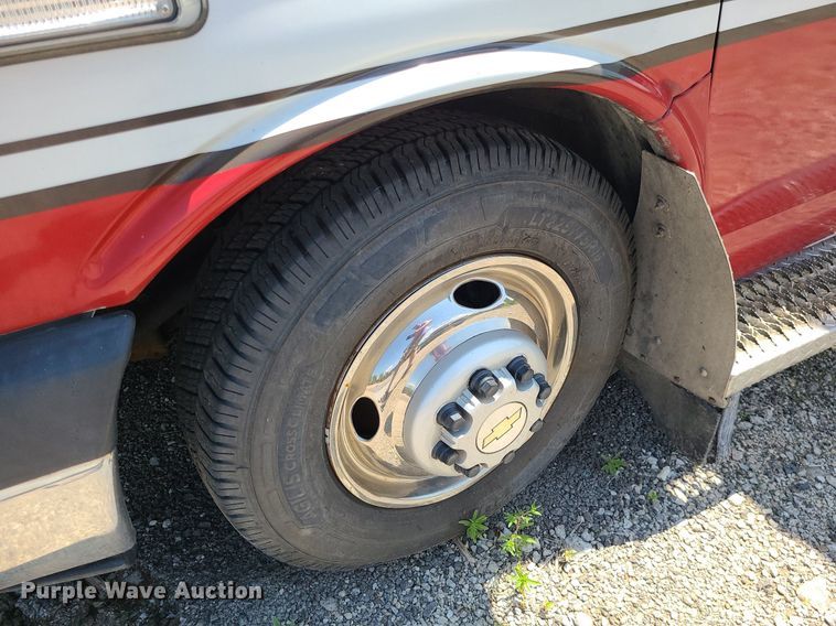 image for item DM4977 2016 Chevrolet Express G4500  ambulance