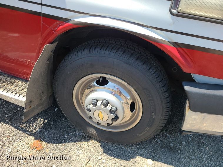 image for item DM4977 2016 Chevrolet Express G4500  ambulance