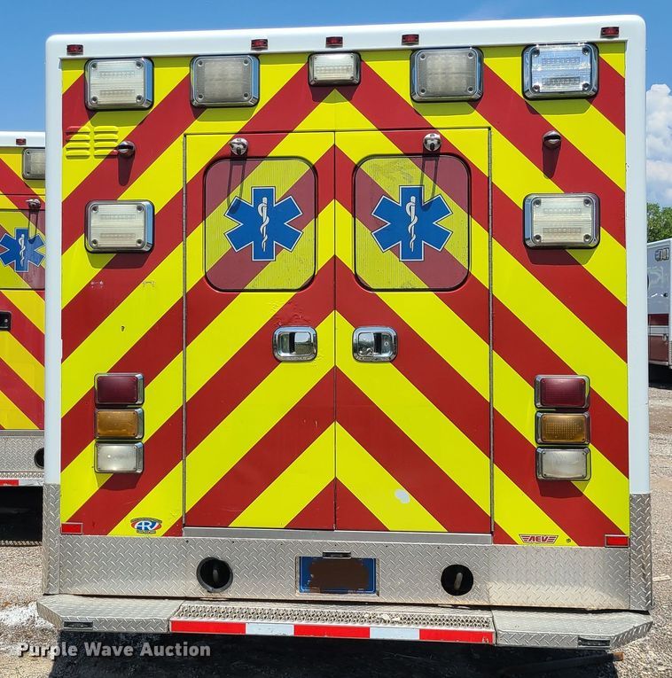 image for item DM4978 2014 Chevrolet Express G4500  ambulance